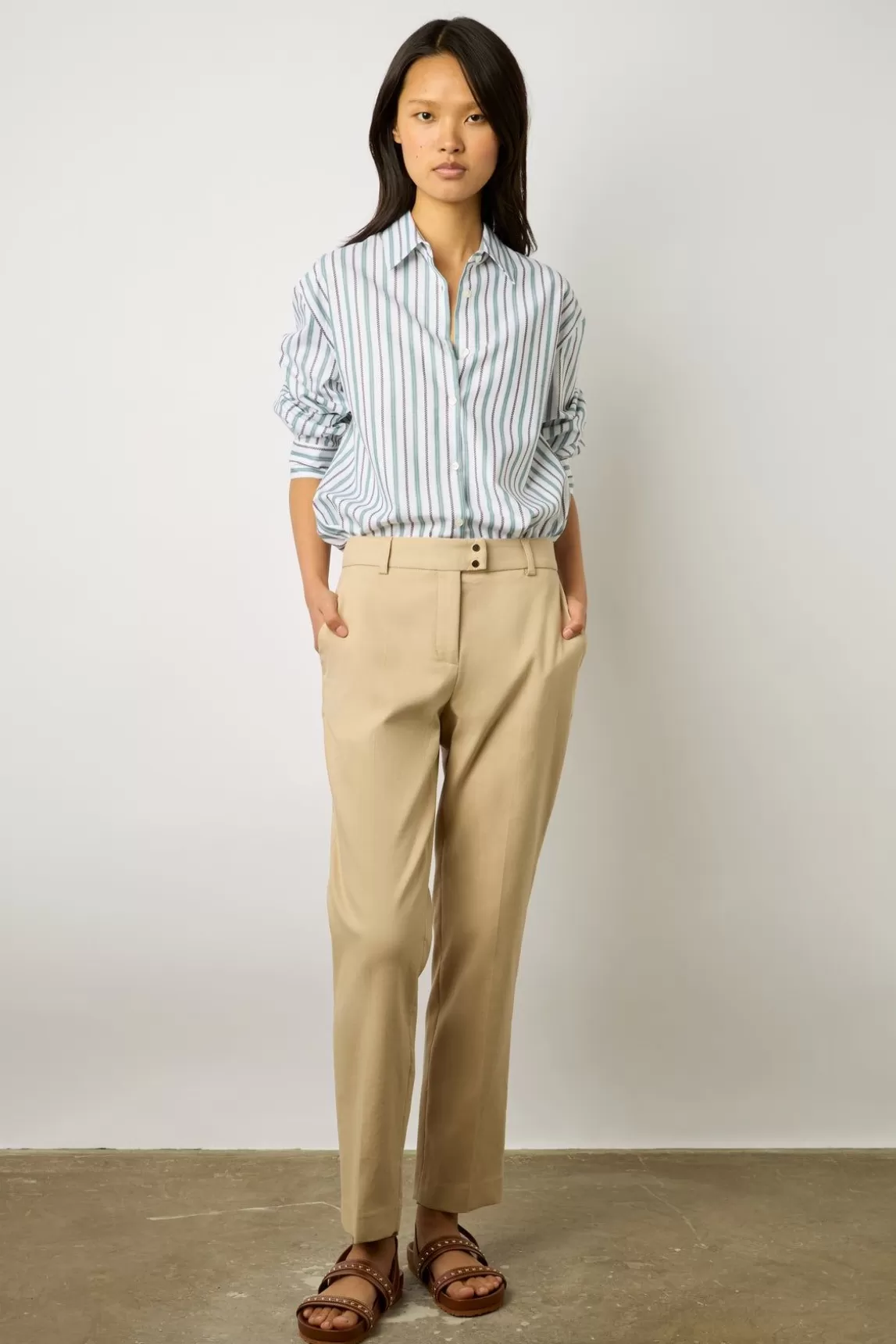 Gerard Darel Pantalon 7/8 En Coton Uni Sable - Cora Best Sale