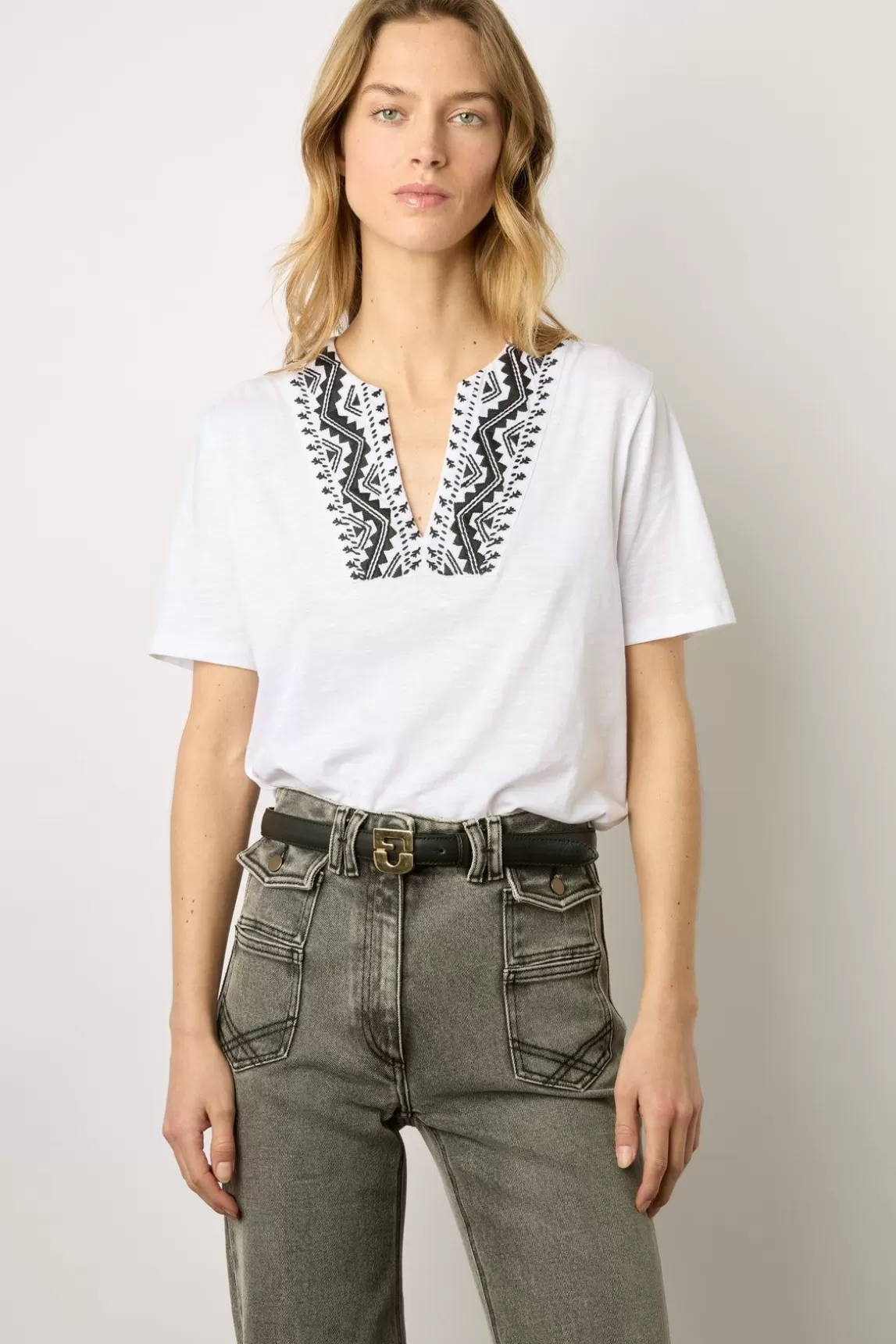 Gerard Darel Tshirt Au Col Brode Ecru - Maysam Flash Sale